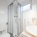 Monteurwohnung Skge0901 – Komfortabel&modern In Schwarzenbek, 1. Og Links Apartment Schwarzenbek