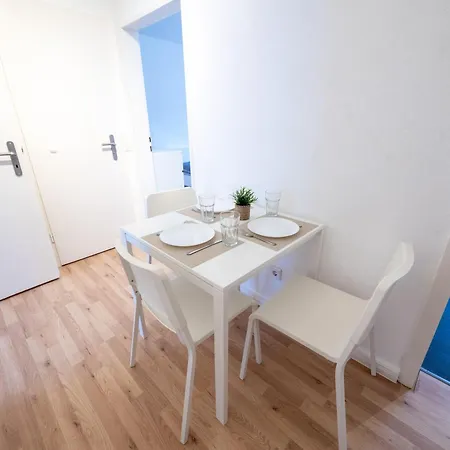 Monteurwohnung Skge0901 – Komfortabel&modern In Schwarzenbek, 1. Og Links *